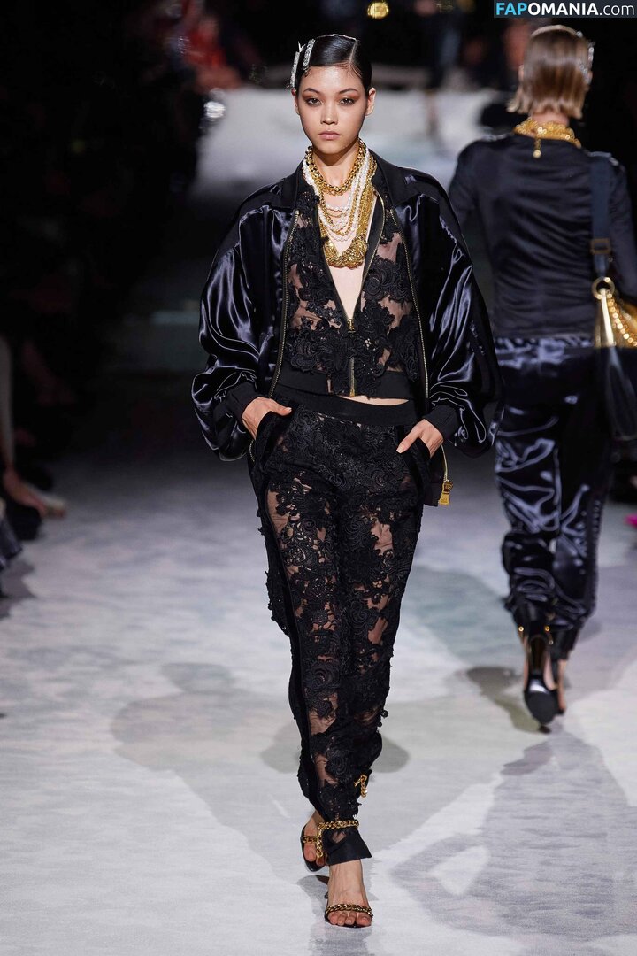 Mika Schneider / mikaschndr Nudo OnlyFans  Foto trapelata #7