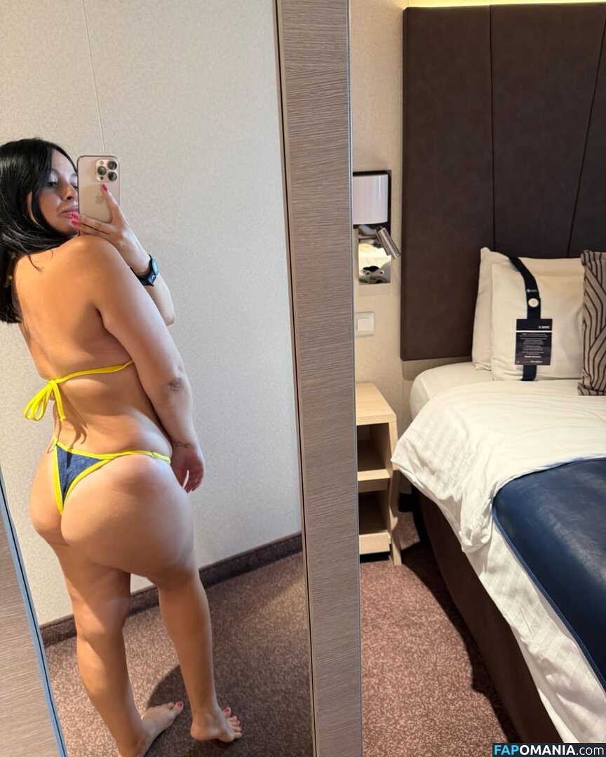 Milena Borrelli / giaguaro_queen / giaguaroqueen_ / giaguaroqueen__ Nudo OnlyFans  Foto trapelata #17