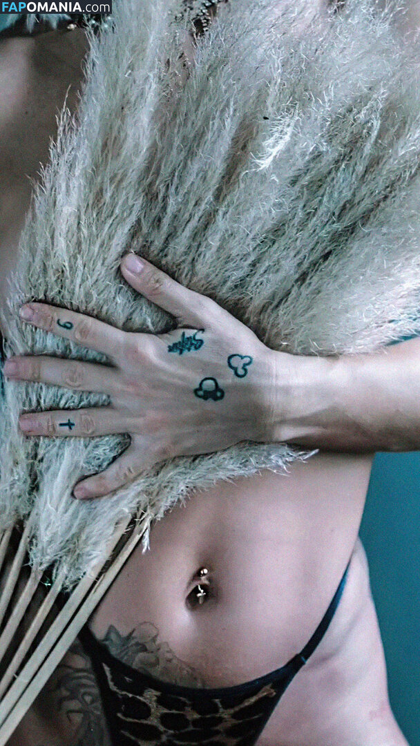 Milica Dabovic / milicadabovic13 / stefanovamama13 Nudo OnlyFans  Foto trapelata #17