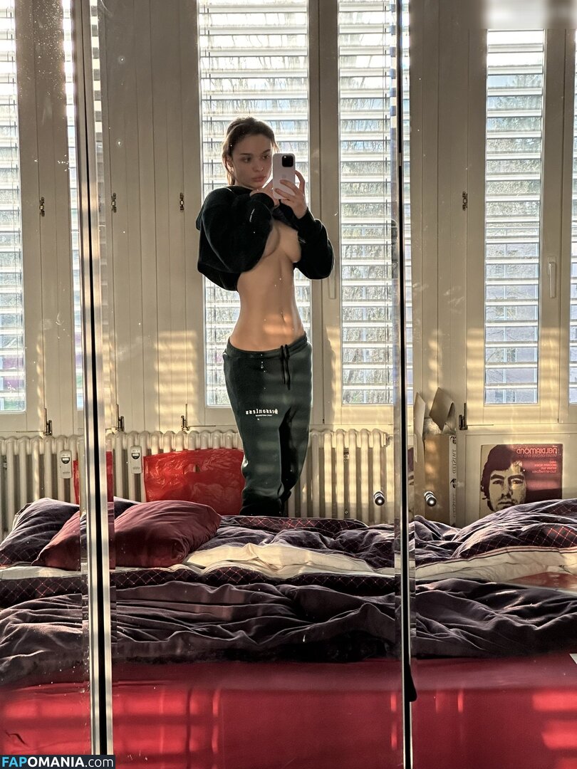 mira.culiks / mira.m Nudo OnlyFans  Foto trapelata #3