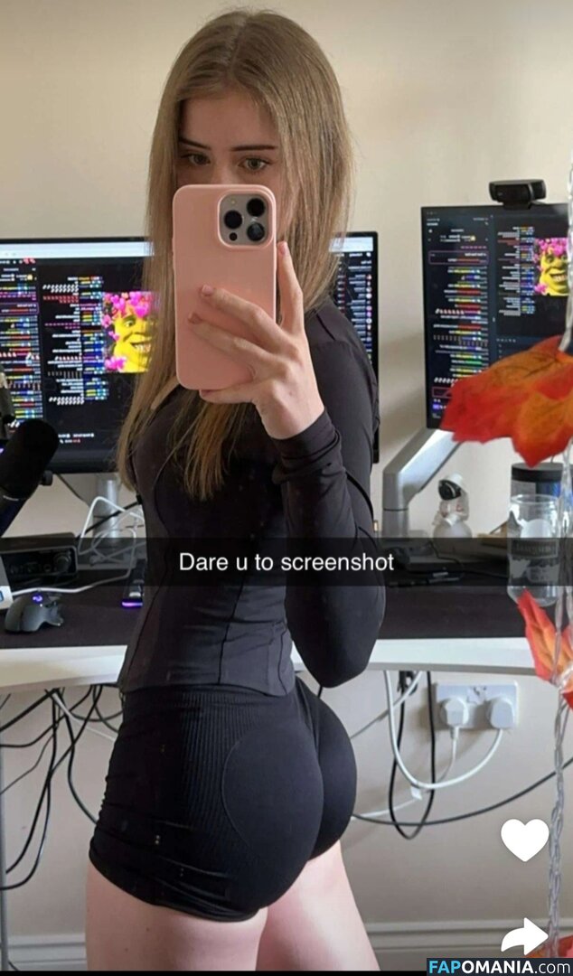 Mira Szalma / https: / mira.004 Nudo OnlyFans  Foto trapelata #332