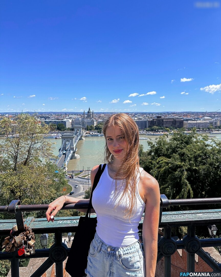 Mira Szalma / https: / mira.004 Nudo OnlyFans  Foto trapelata #525