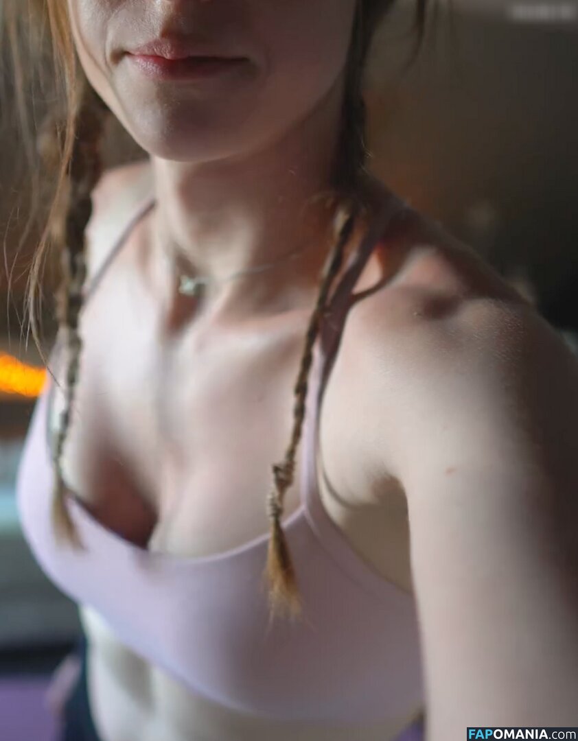 Mira Szalma / https: / mira.004 Nudo OnlyFans  Foto trapelata #556