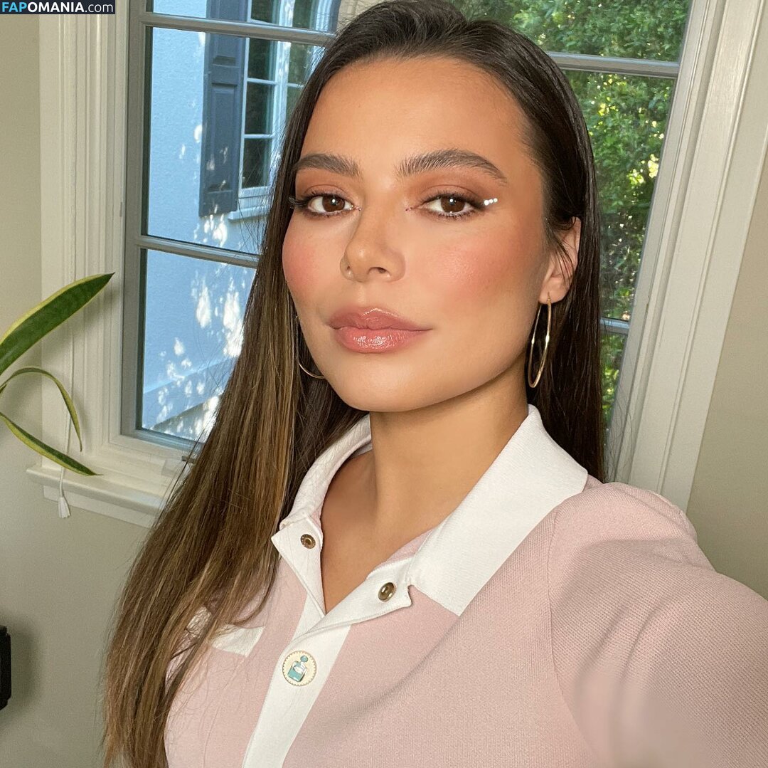Miranda Cosgrove / MirandaCosgrove / onlyfanssz Nudo OnlyFans  Foto trapelata #67