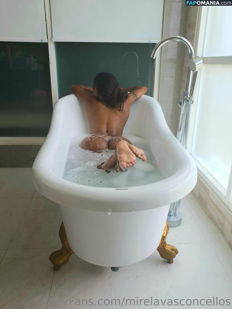 Mirela Vasconcelos / mi_levas / mirelavasconcellos / mirellavasconc Nudo OnlyFans  Foto trapelata #2