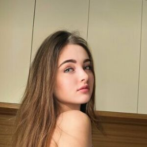 molly_grey_free