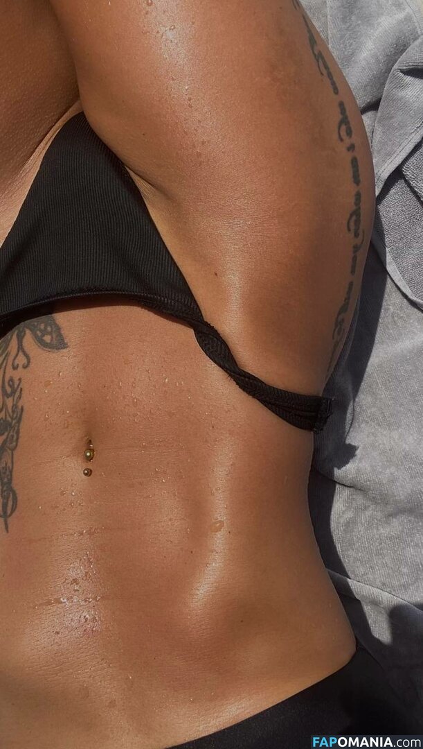 Monika Kinga / monikakinga / monikakingaa Nudo OnlyFans  Foto trapelata #1