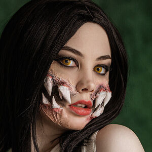 Mortal Kombat Erotic Cosplay