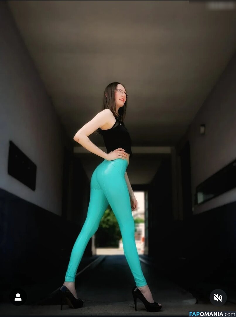 __mrs._crazy__ / mrs.crazy / mrs_crazy / mrs_crazy_ Nudo OnlyFans  Foto trapelata #1