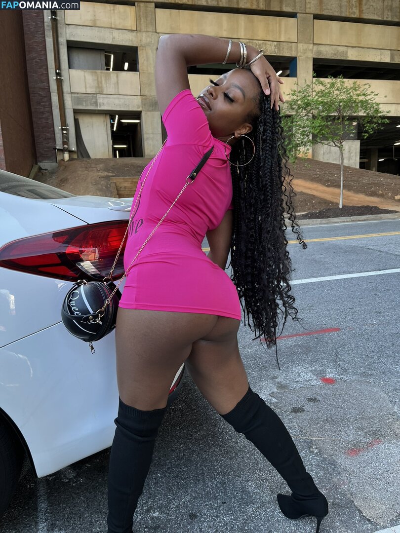 10shania / Muthafuckinlae / exclusivelylae / exclusivelylaee / https: / mf.lae / mflae___ Nudo OnlyFans  Foto trapelata #2