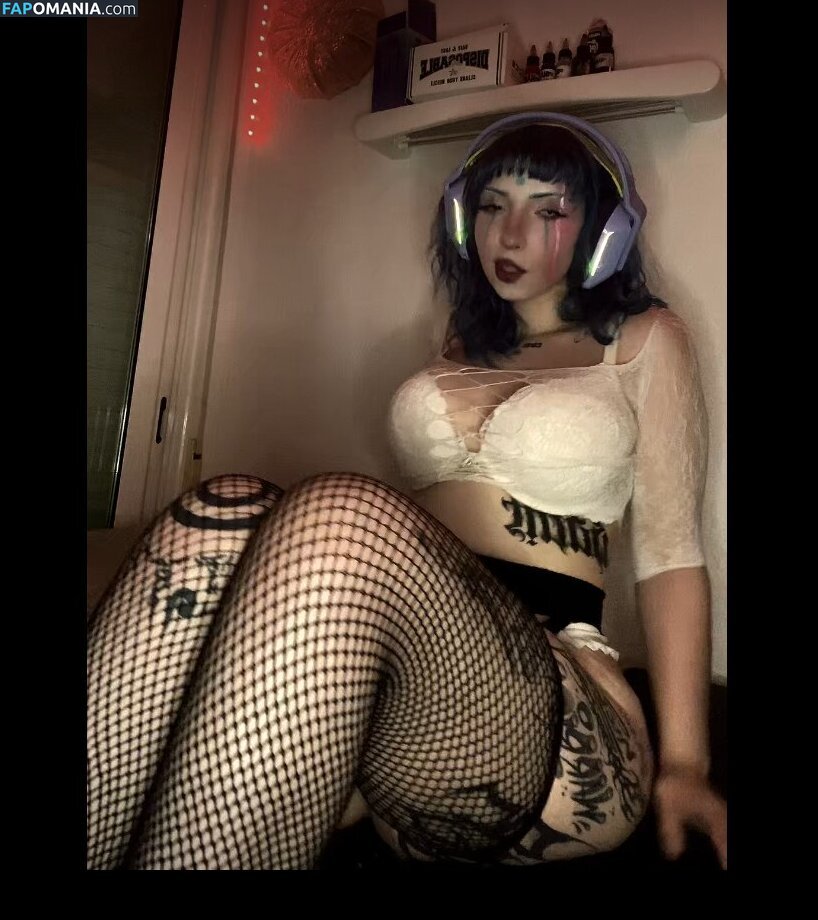 Naaawiwiii / naw.inkk / nawi59305 / nawiwi.art / nawiwii.reels / nawwiwiii Nudo OnlyFans  Foto trapelata #2