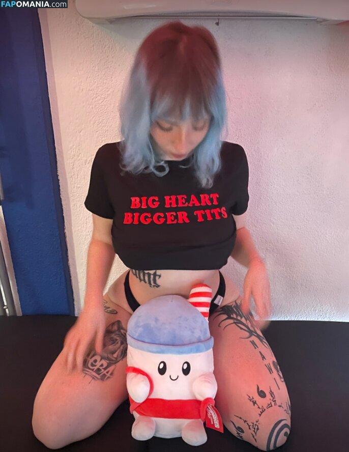 Naaawiwiii / naw.inkk / nawi59305 / nawiwi.art / nawiwii.reels / nawwiwiii Nudo OnlyFans  Foto trapelata #5