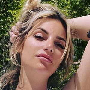 Nadège Lacroix