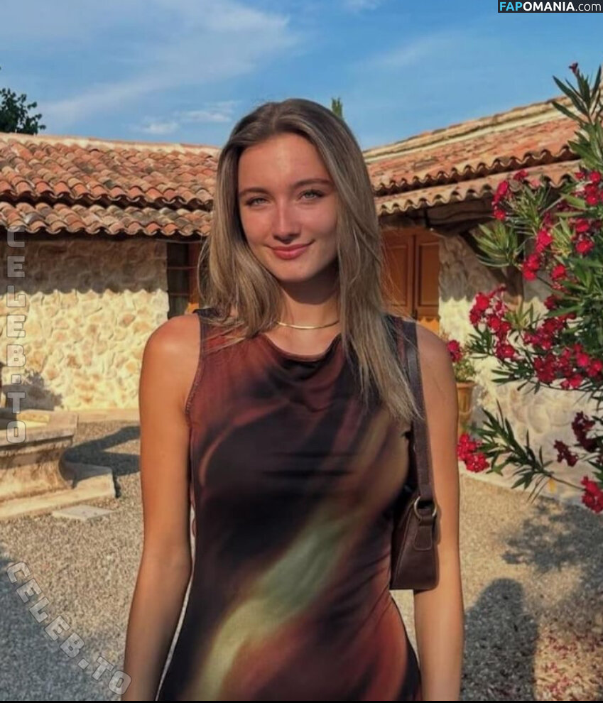 Nanou Asmr / nanou.philips / nanouphilips Nudo OnlyFans  Foto trapelata #1