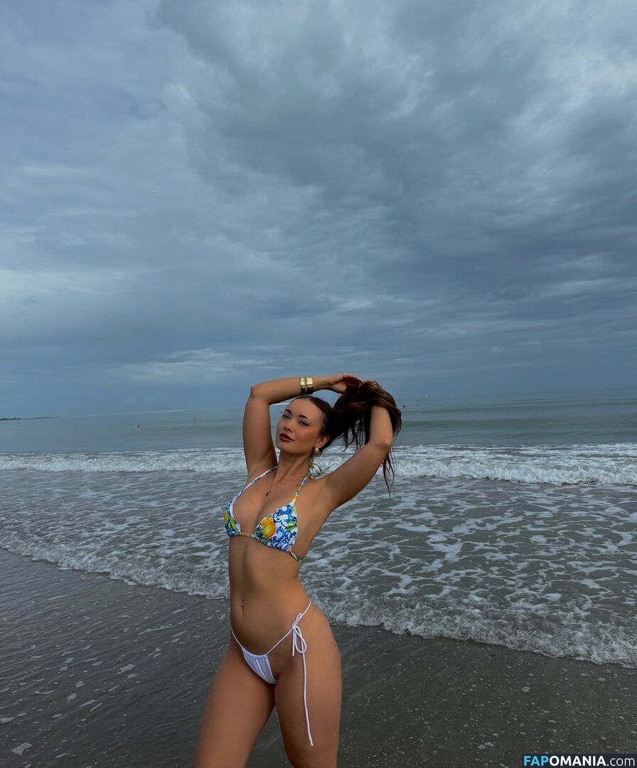 lunaabaabe / naomy_jakab Nudo OnlyFans  Foto trapelata #3