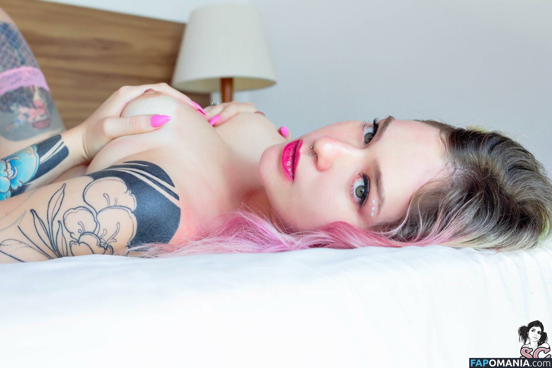 Neondoll / neondollsuk / neondooll Nudo OnlyFans  Foto trapelata #15