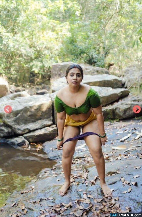 Nila Nambiar / Smera1695 / nilanambiar Nudo OnlyFans  Foto trapelata #10