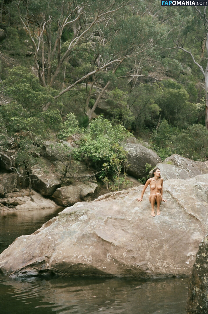 Nina Pirola / nature_nymph / nina.pirola Nudo OnlyFans  Foto trapelata #2