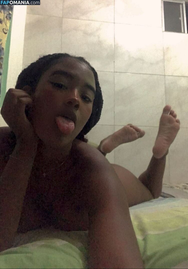 ninfetinha vih / ninfetinhavivi / ninnidavid / shygirlfromeurope Nudo OnlyFans  Foto trapelata #4
