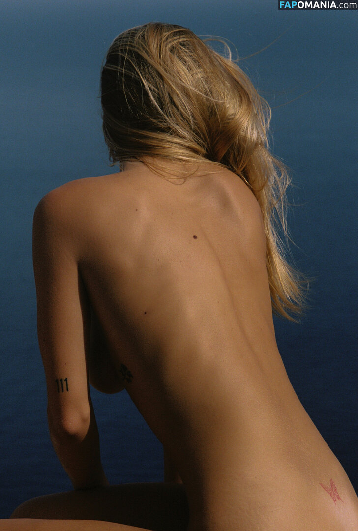 Noemie Neuens / noemieneuens Nudo OnlyFans  Foto trapelata #59