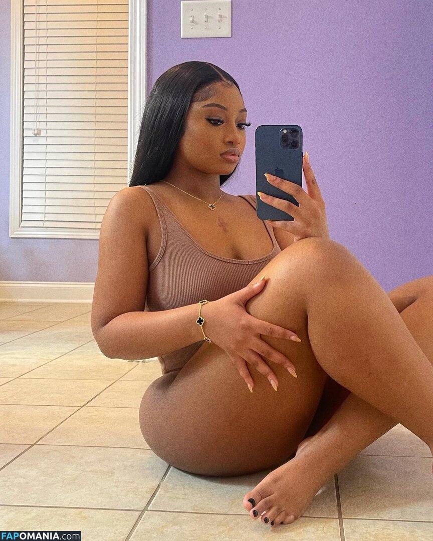 NylaBaknari / baknari / https: Nudo OnlyFans  Foto trapelata #1