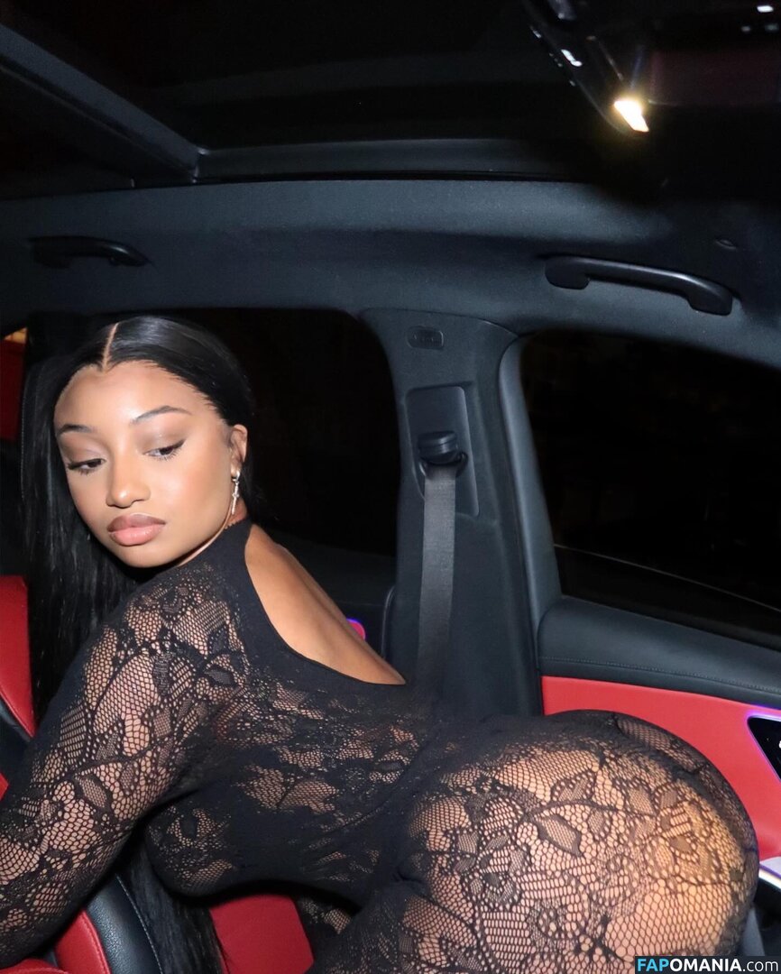 NylaBaknari / baknari / https: Nudo OnlyFans  Foto trapelata #7
