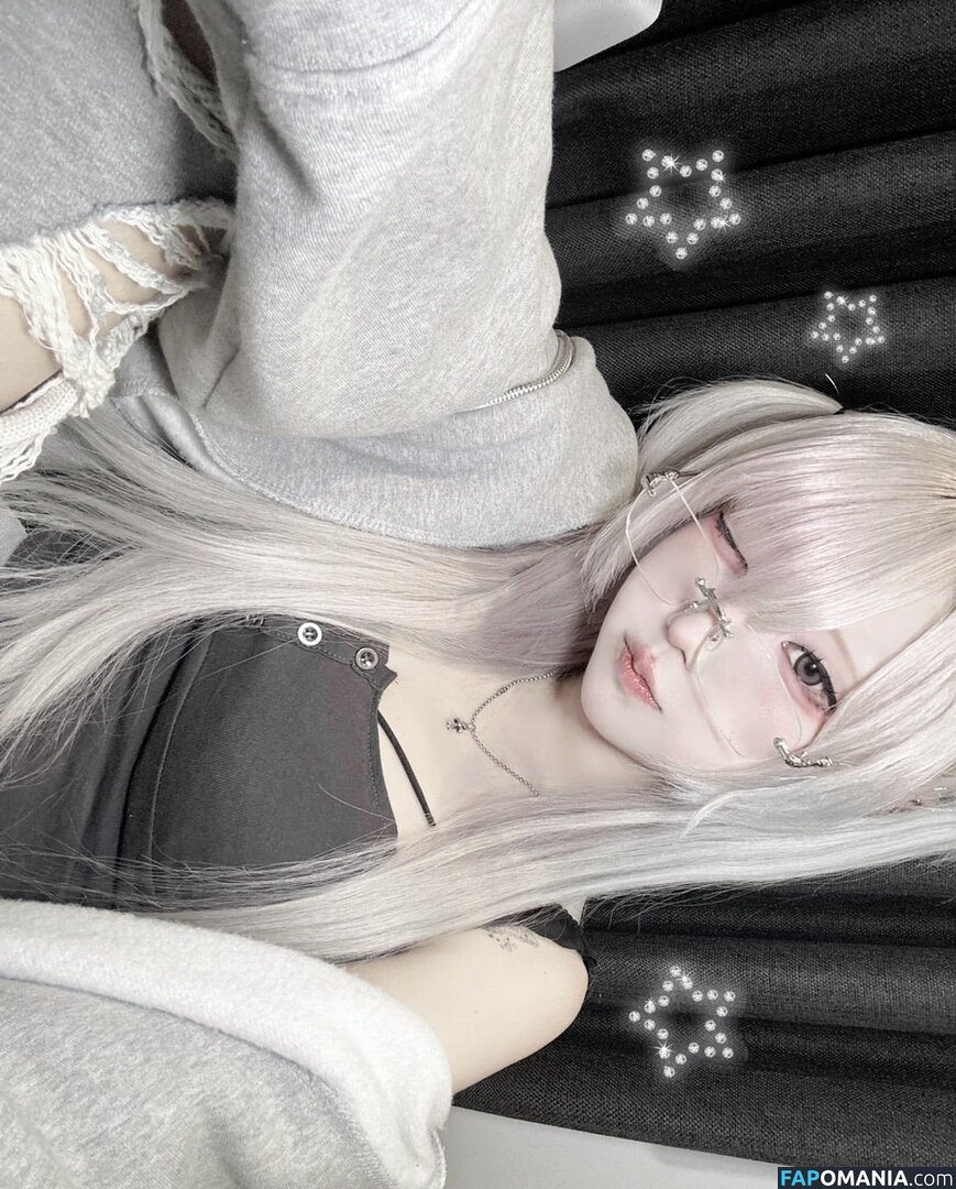 Nyo_nyenya / cjw010615 / cjw010615... / https: / moemoedevil_rain / moemoedevil_rain... / nyonye_nya Nudo OnlyFans  Foto trapelata #29