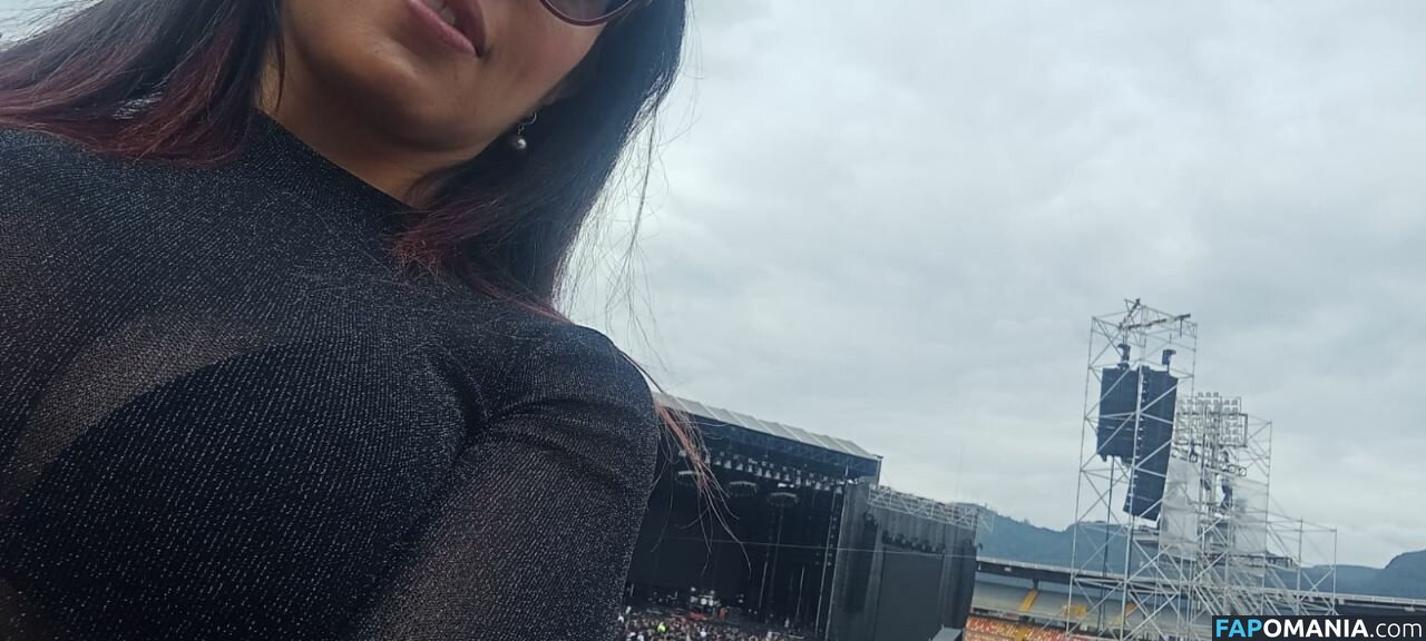 Officefacil / Vivi Becerra / vivi.v / vivi_officefacil / vivib0808 Nudo OnlyFans  Foto trapelata #45