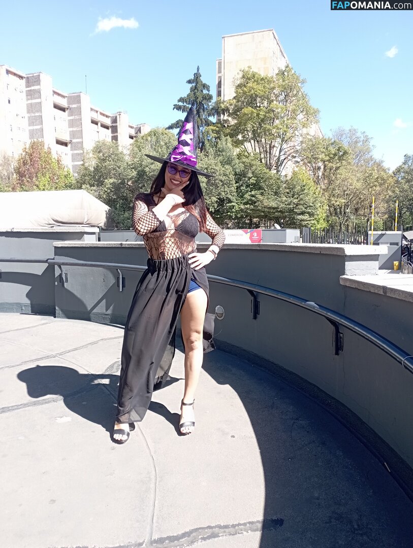 Officefacil / Vivi Becerra / vivi.v / vivi_officefacil / vivib0808 Nudo OnlyFans  Foto trapelata #187