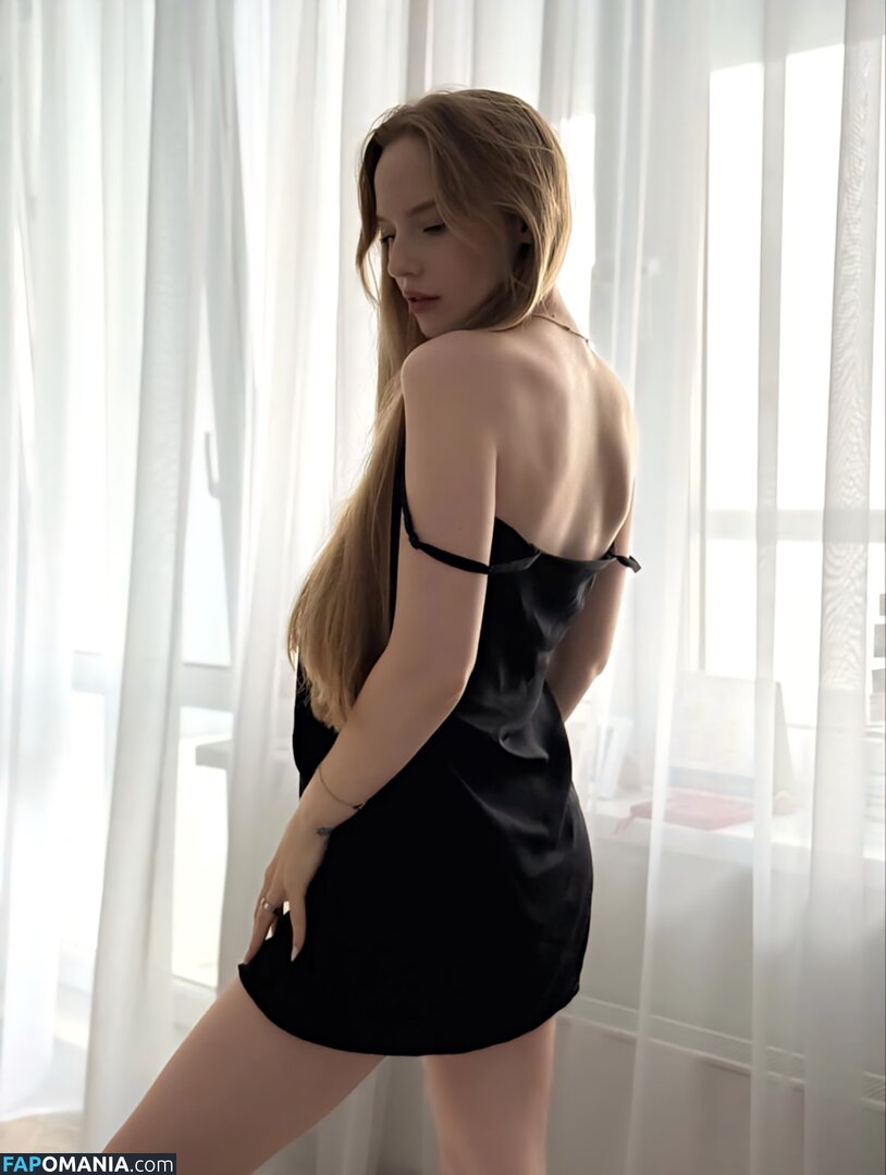 Oksana Neveselaya / https: / o_neveselaya / ok_neveselayaa / theoksanarose Nudo OnlyFans  Foto trapelata #43