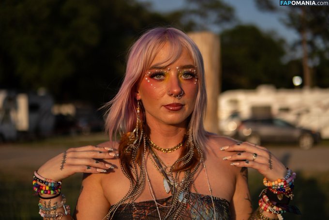 chloeblackz / onevegetabletwo Nudo OnlyFans  Foto trapelata #4