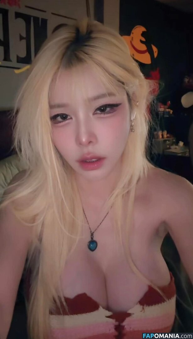 pang3pong / pang3pongsow / pangpond_lek / แป้งสามป๋องซาว Nudo OnlyFans  Foto trapelata #11
