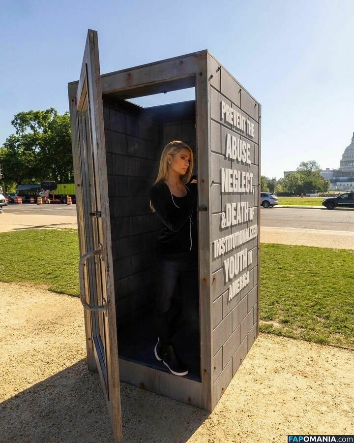 Paris Hilton Nudo Foto trapelata #83