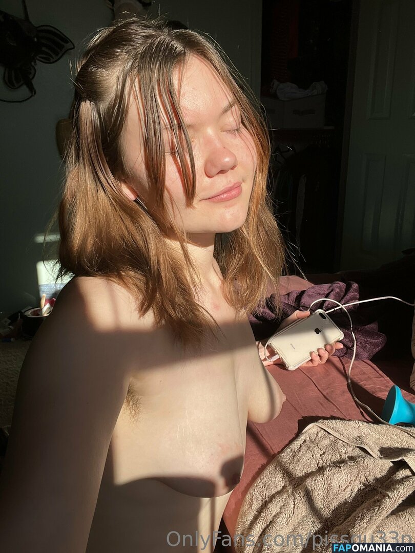 https: / pissqu33n Nudo OnlyFans  Foto trapelata #130