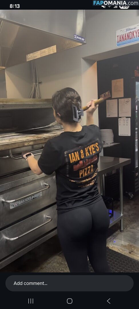 Pizzeria Baddies Nudo OnlyFans  Foto trapelata #1