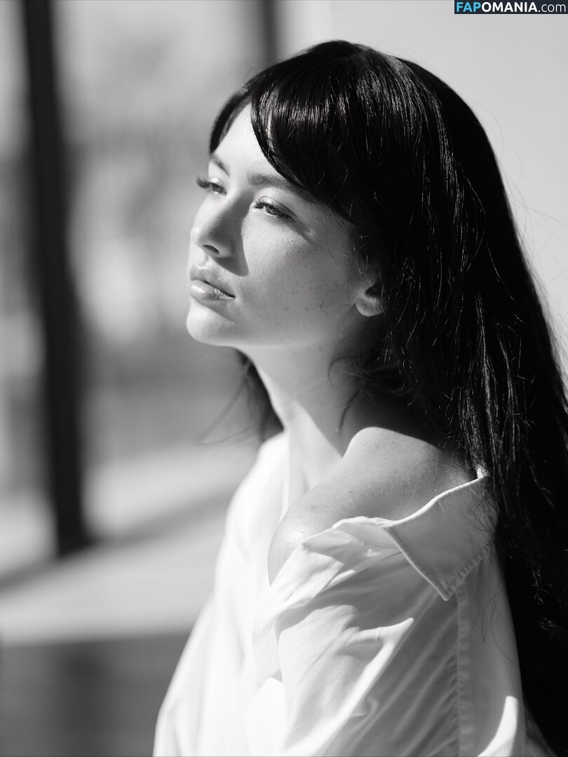 Pauline Maugauin / Pola Petrenko / polapetrenko Nudo OnlyFans  Foto trapelata #8