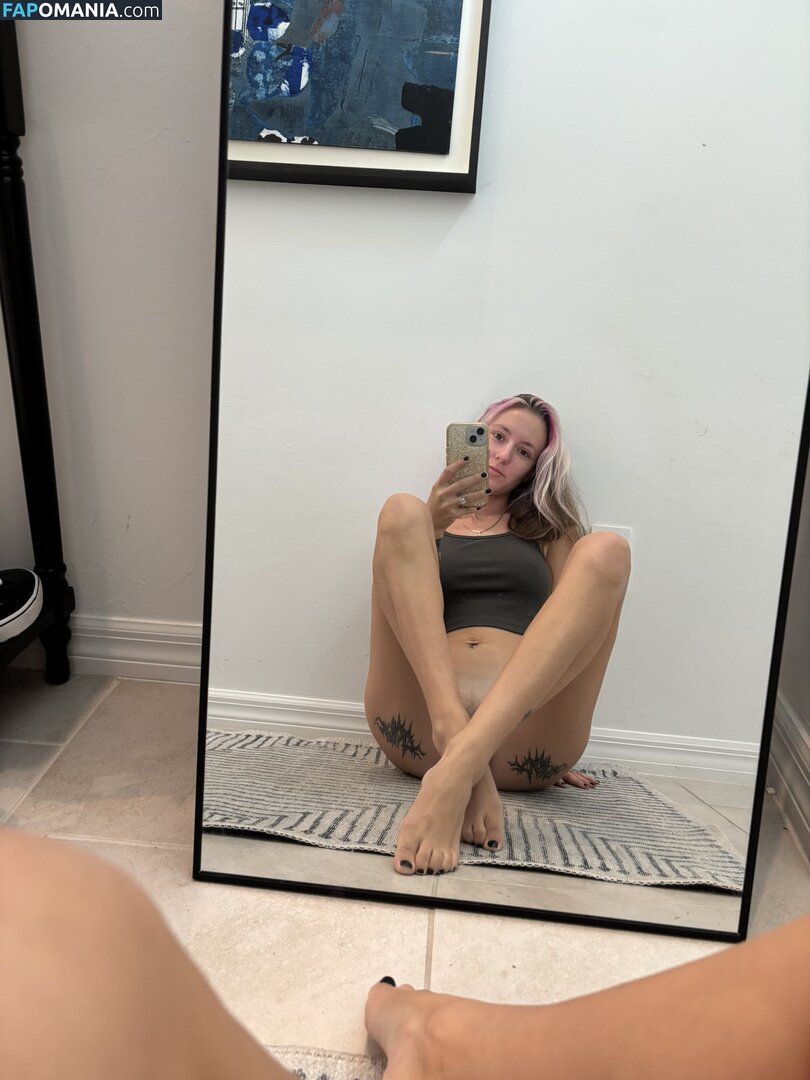 Poppy Quinn / PoppyQuinnn / https: / poppyquinn33 / the.poppy.quinn Nudo OnlyFans  Foto trapelata #13