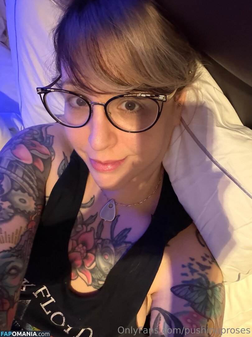 PushingUpRoses / https: / pushinuproses Nudo OnlyFans  Foto trapelata #360