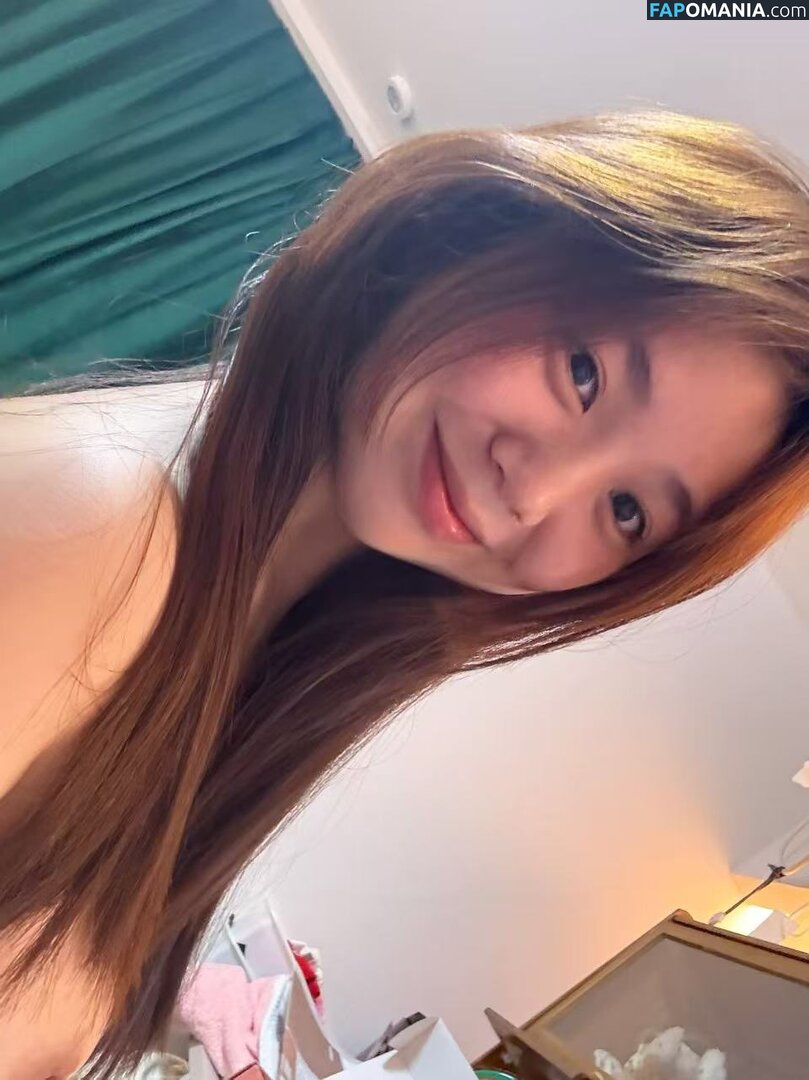 https: / qianqianwan96 Nudo OnlyFans  Foto trapelata #1