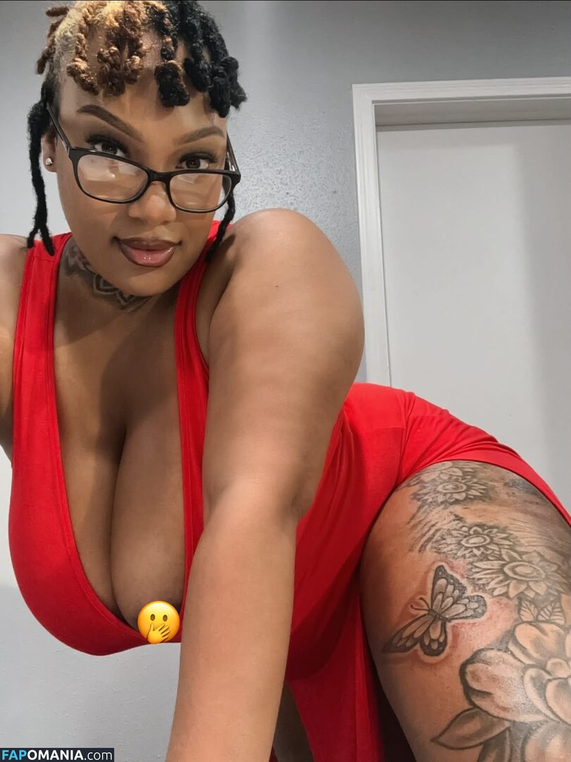 Queen Sznn / https: / locdqueenx Nudo OnlyFans  Foto trapelata #3