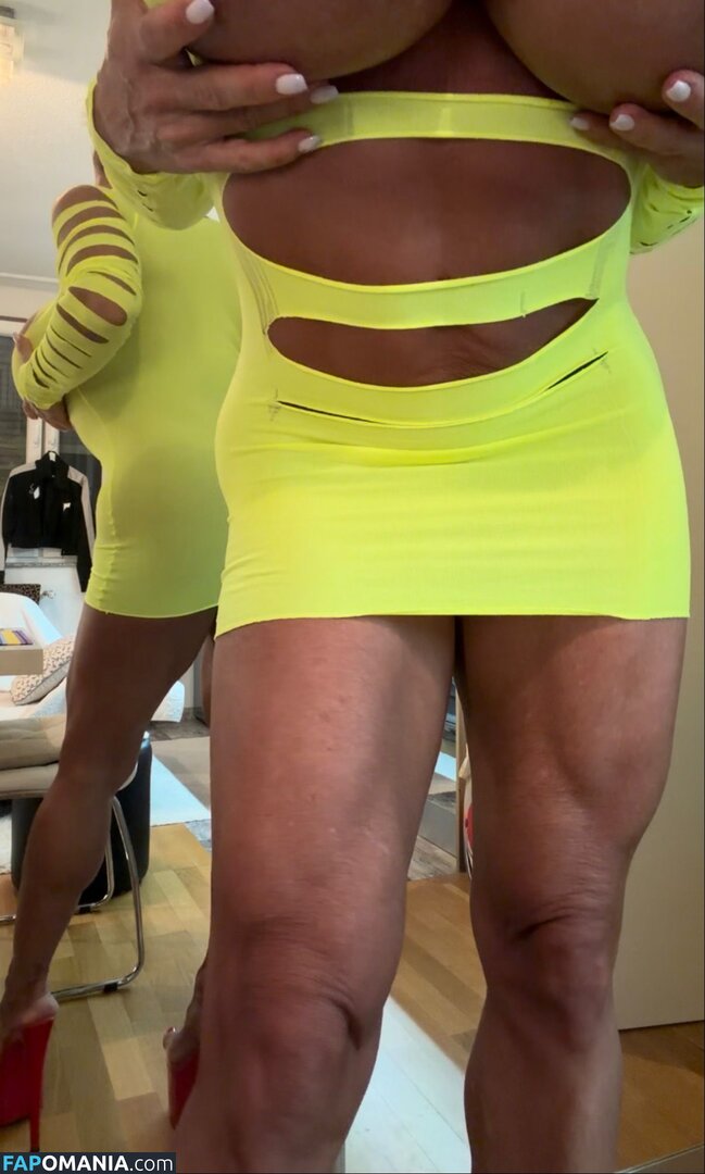 QueenMuscleBoobs Nudo OnlyFans  Foto trapelata #8