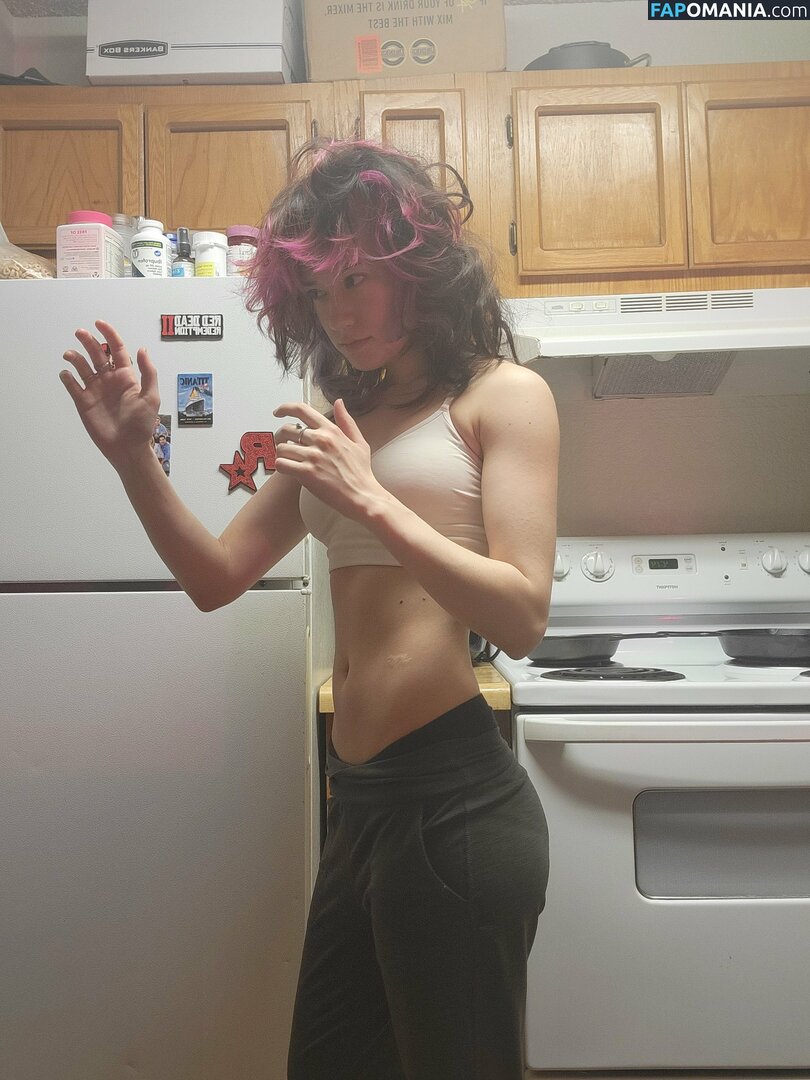 Queen Tofu Games / QueenTofu / Tofu_games / babytofu / https: Nudo OnlyFans  Foto trapelata #527