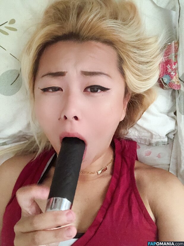 OmgItzRaina / Raina Huang / RainaisCrazy Nudo OnlyFans  Foto trapelata #19