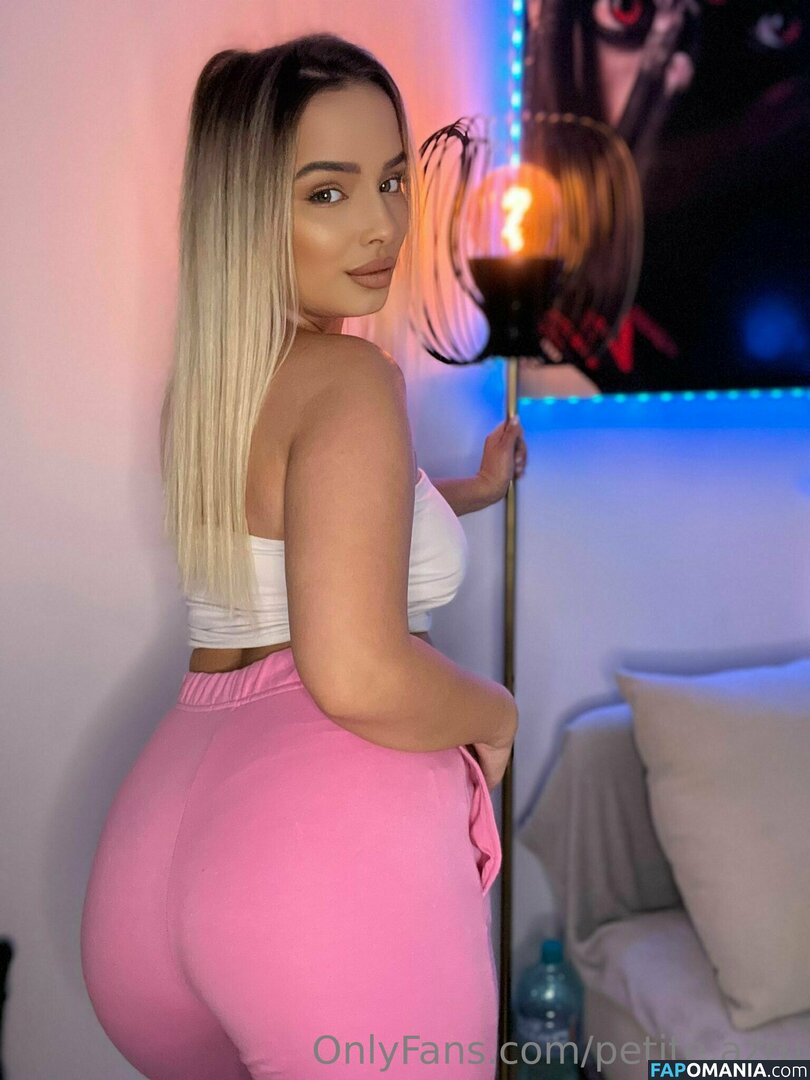 ramonaioana77 / vip3ra77 Nudo OnlyFans  Foto trapelata #21