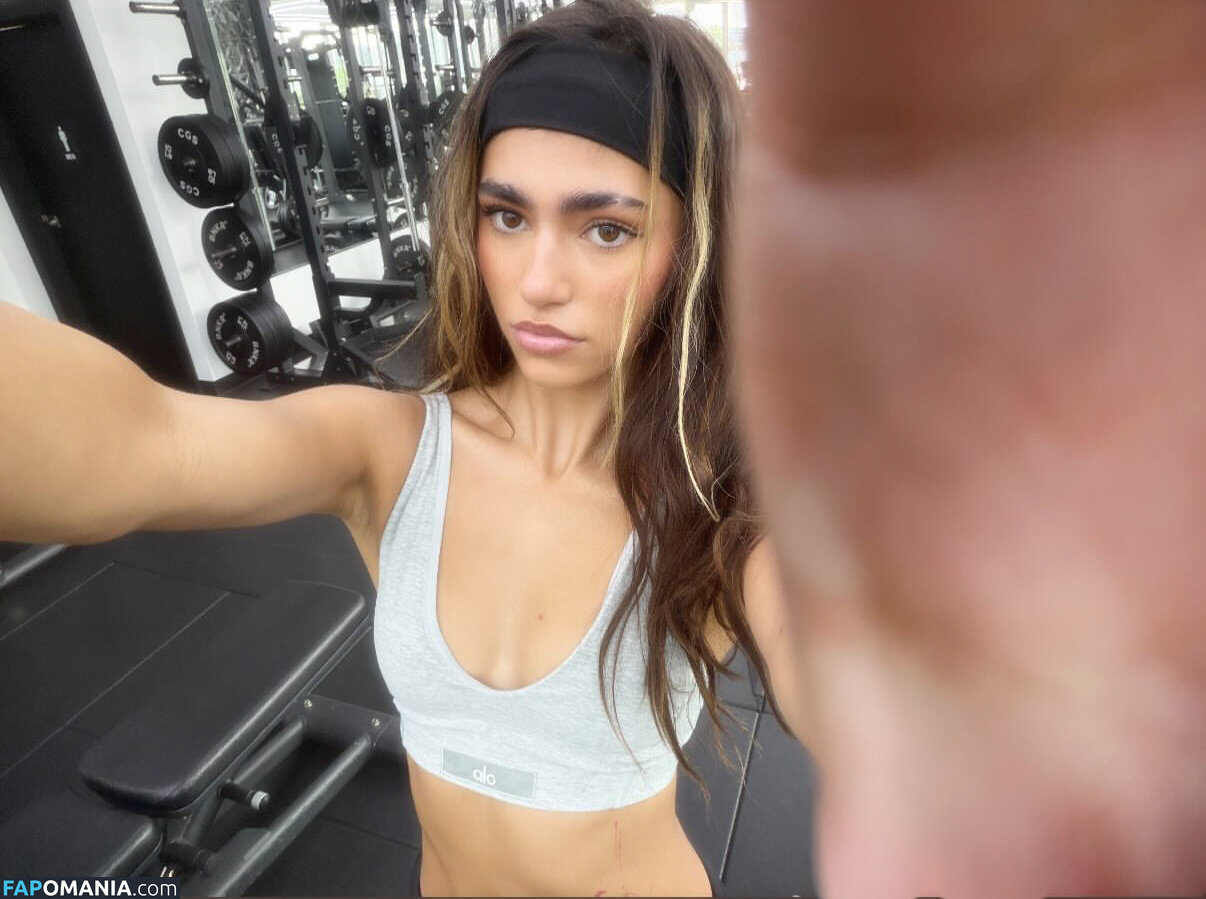 Rayna V / https: / raynaroseetv / raynavallandingham / raynavham Nudo OnlyFans  Foto trapelata #4