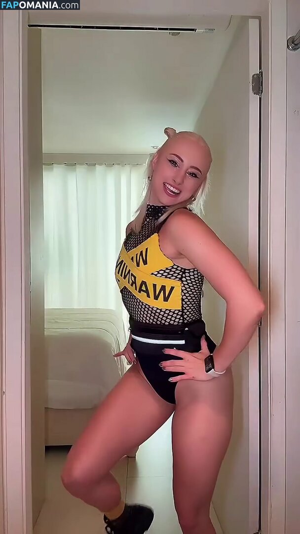 Renata Schneider / renata.c.schneider Nudo OnlyFans  Foto trapelata #11