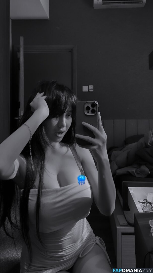 https: / notriissaaa / risaatjan Nudo OnlyFans  Foto trapelata #3