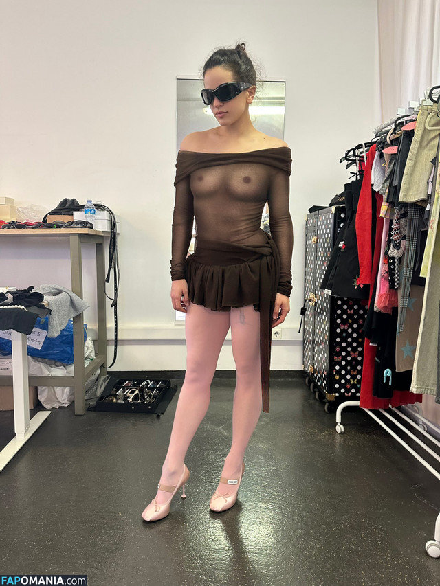 La Rosalía / Rosalia / rosalia.vt / therosaliaxo Nudo OnlyFans  Foto trapelata #13