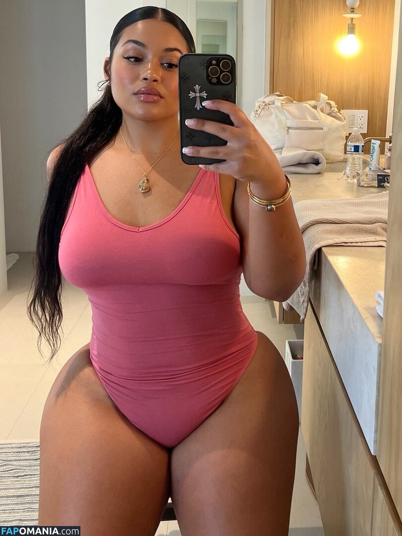 Roseyroyyal Nudo OnlyFans  Foto trapelata #1
