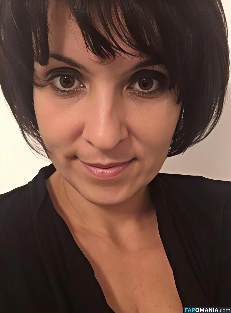 Roxana Sandu / roxana.sandu Nudo OnlyFans  Foto trapelata #2